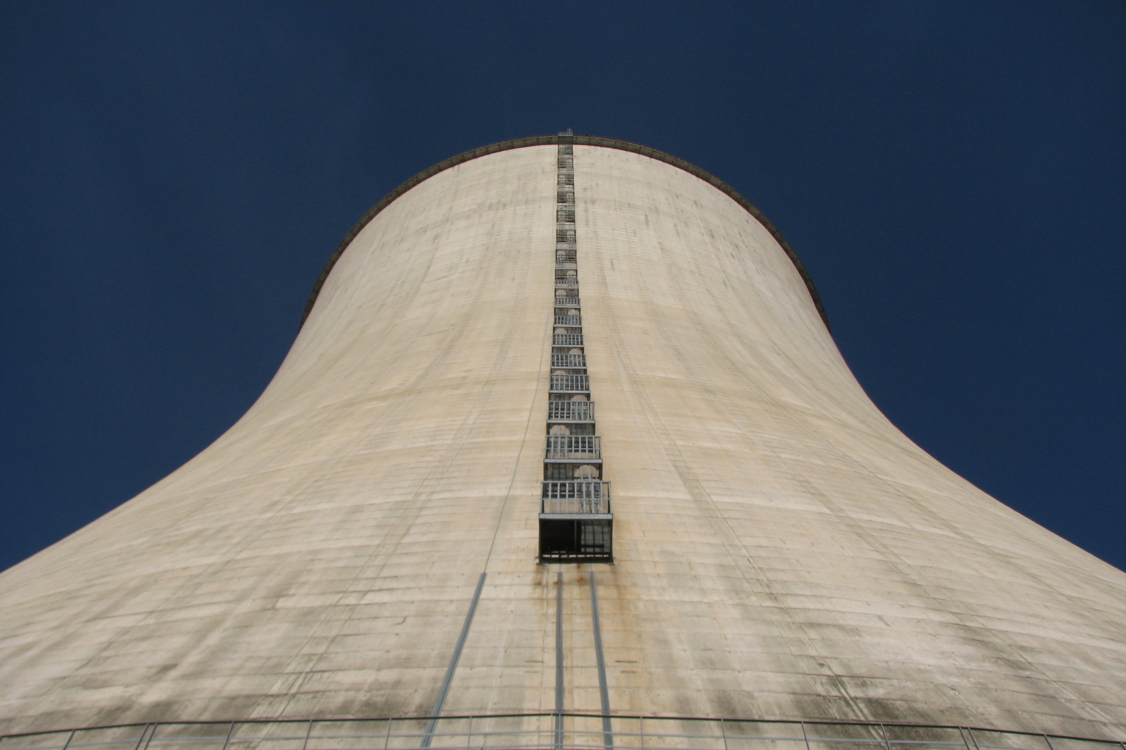 Suivi géodésique des ouvrages Génie-Civil EDF