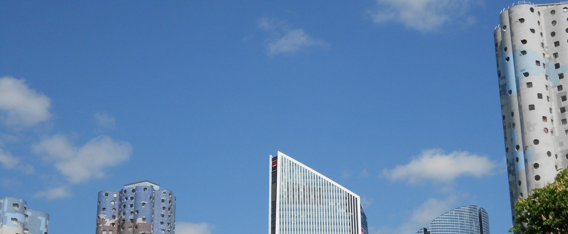 GEOFIT intervient sur la topographie des Ouvrages d’Art, soutènements, terrassements et assainissements de la gare Nanterre La Folie.