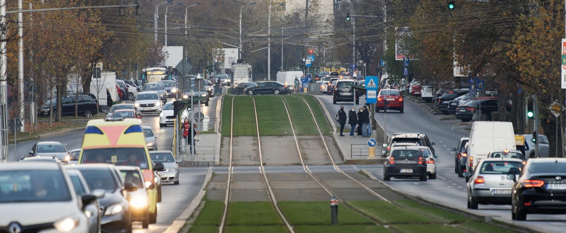 GEOFIT est intervenu sur les études d’exécution et le suivi topographique, pour garantir la précision des implantations et la fluidité des opérations sur le Tramway T9.