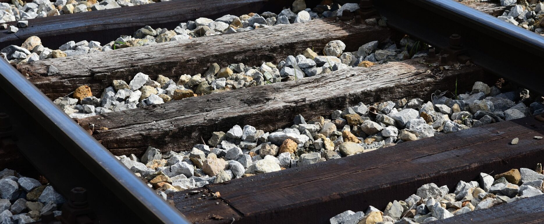 Nos équipes réalisent des mesures LiDAR dynamique et production de livrables, liés aux études d'ingénieries sur les voies ferroviaires.
