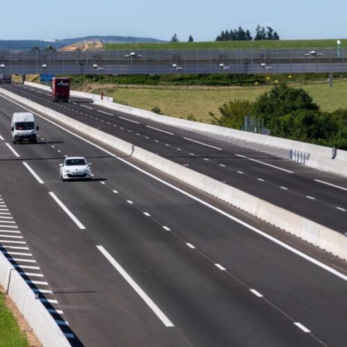 Depuis 2019, GEOFIT accompagne la transformation de l’ancienne RN79 en autoroute A79 à travers un chantier foncier d’envergure, mené sur plus de 1000 parcelles.