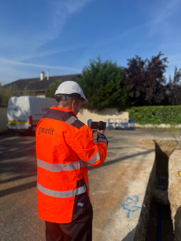 Détection de réseaux avec RAPHAL Détection de réseaux faite par GEOFIT, à l'aide de RAPHAL