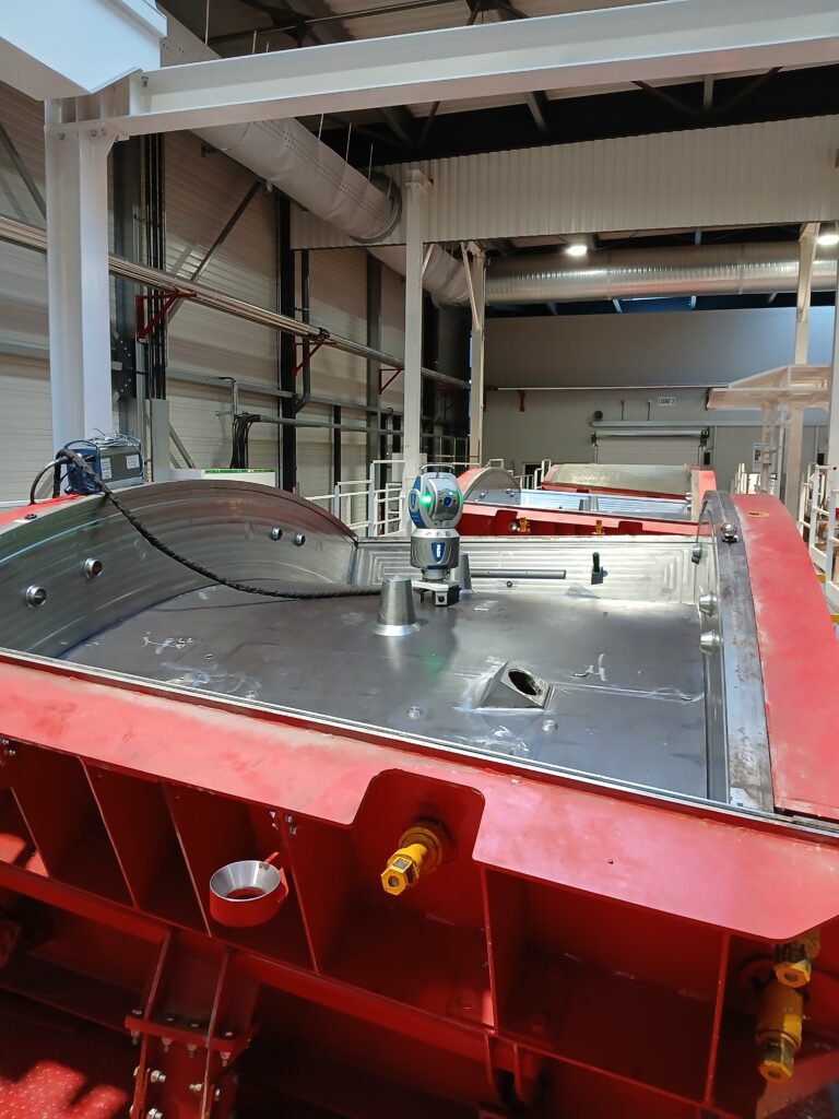 Appareil de métrologie, GEOFIT Dijon Appareil de métrologie installé dans le moule industriel à mesurer, par GEOFIT