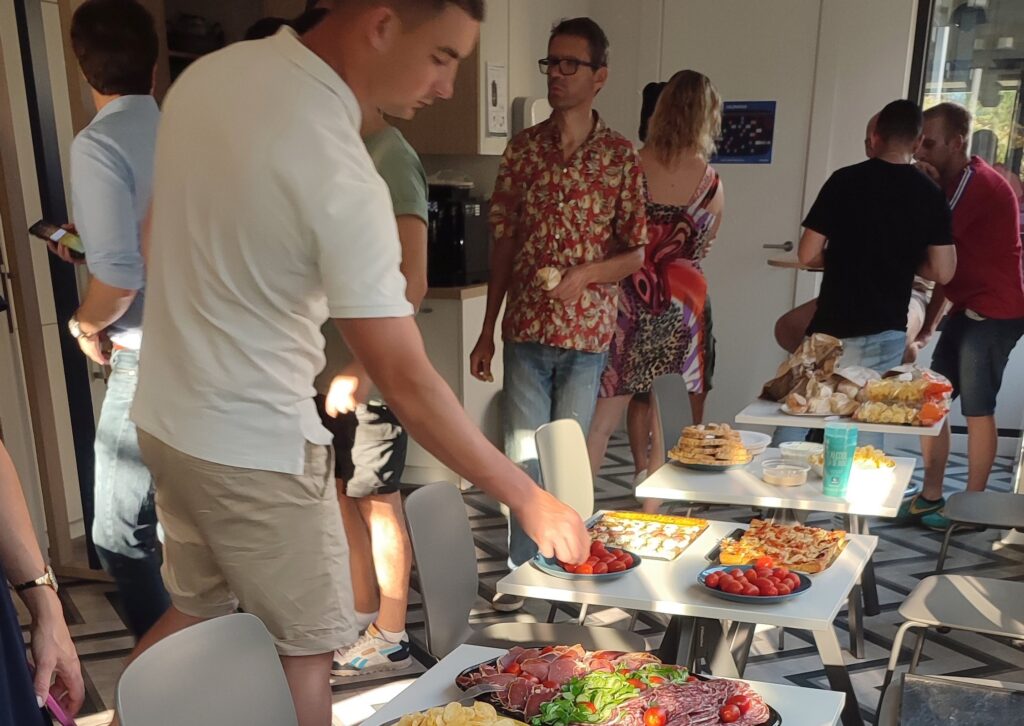 GEOFIT Gennevilliers Repas convivial entre les collaborateurs de GEOFIT Gennevilliers