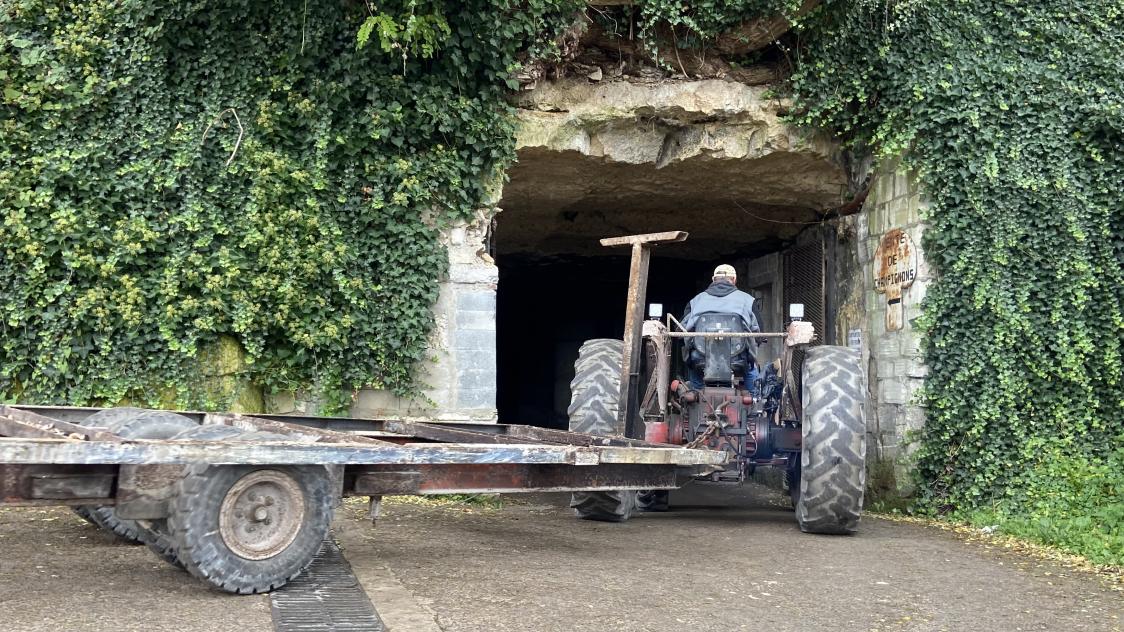 Projet de déviation de Vauciennes : entrée d'une champignonnière